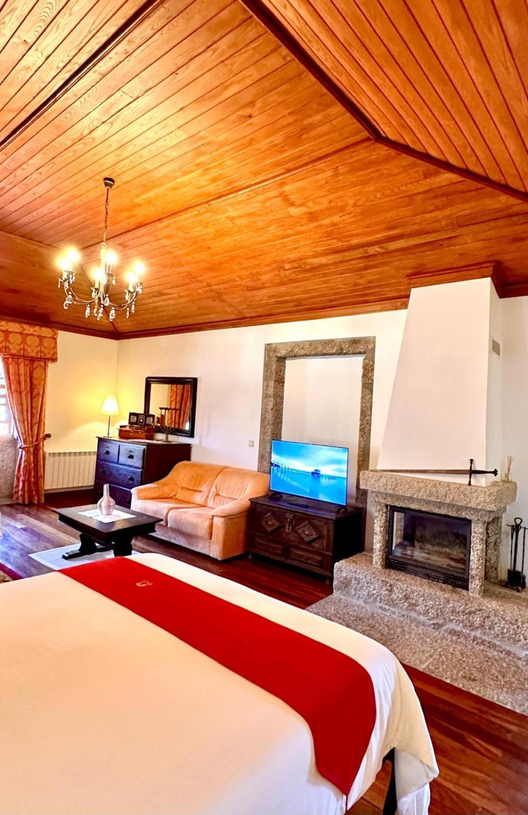 Casas Do Rio Hotel Cossourado  Buitenkant foto